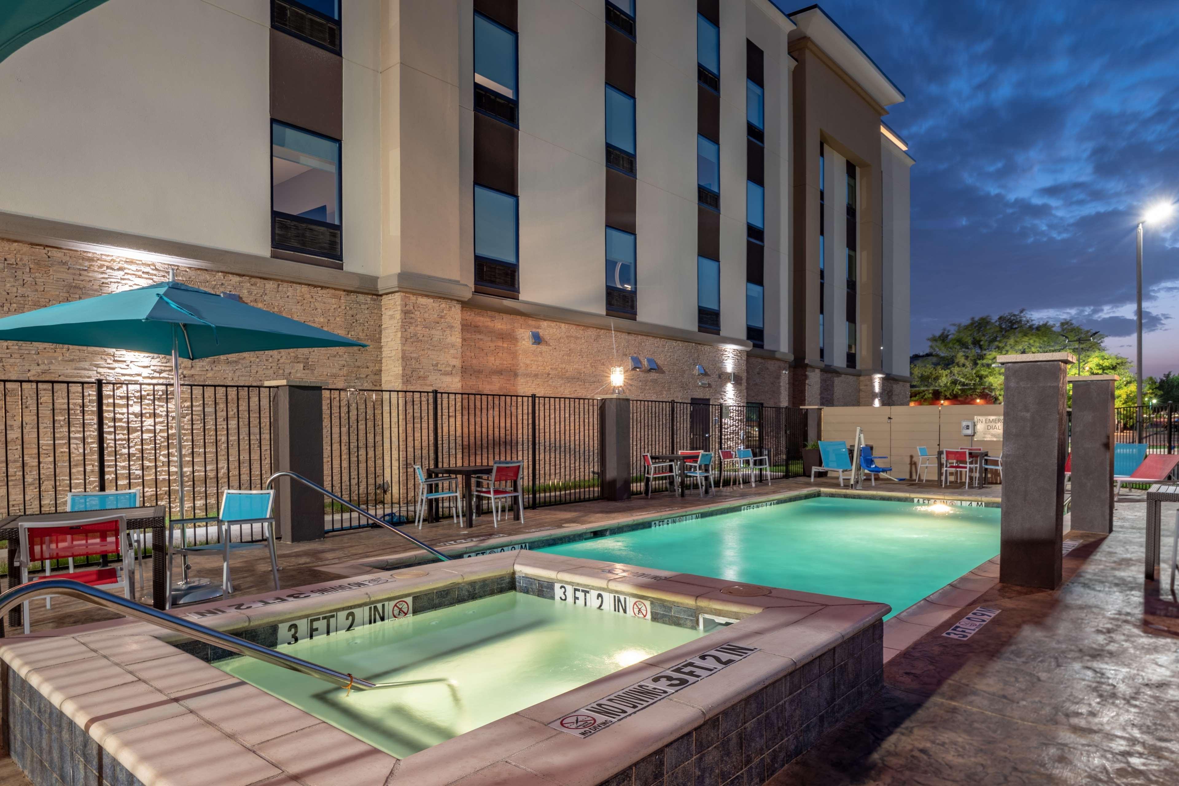 Hampton Inn & Suites Dallas/Plano Central Exteriör bild