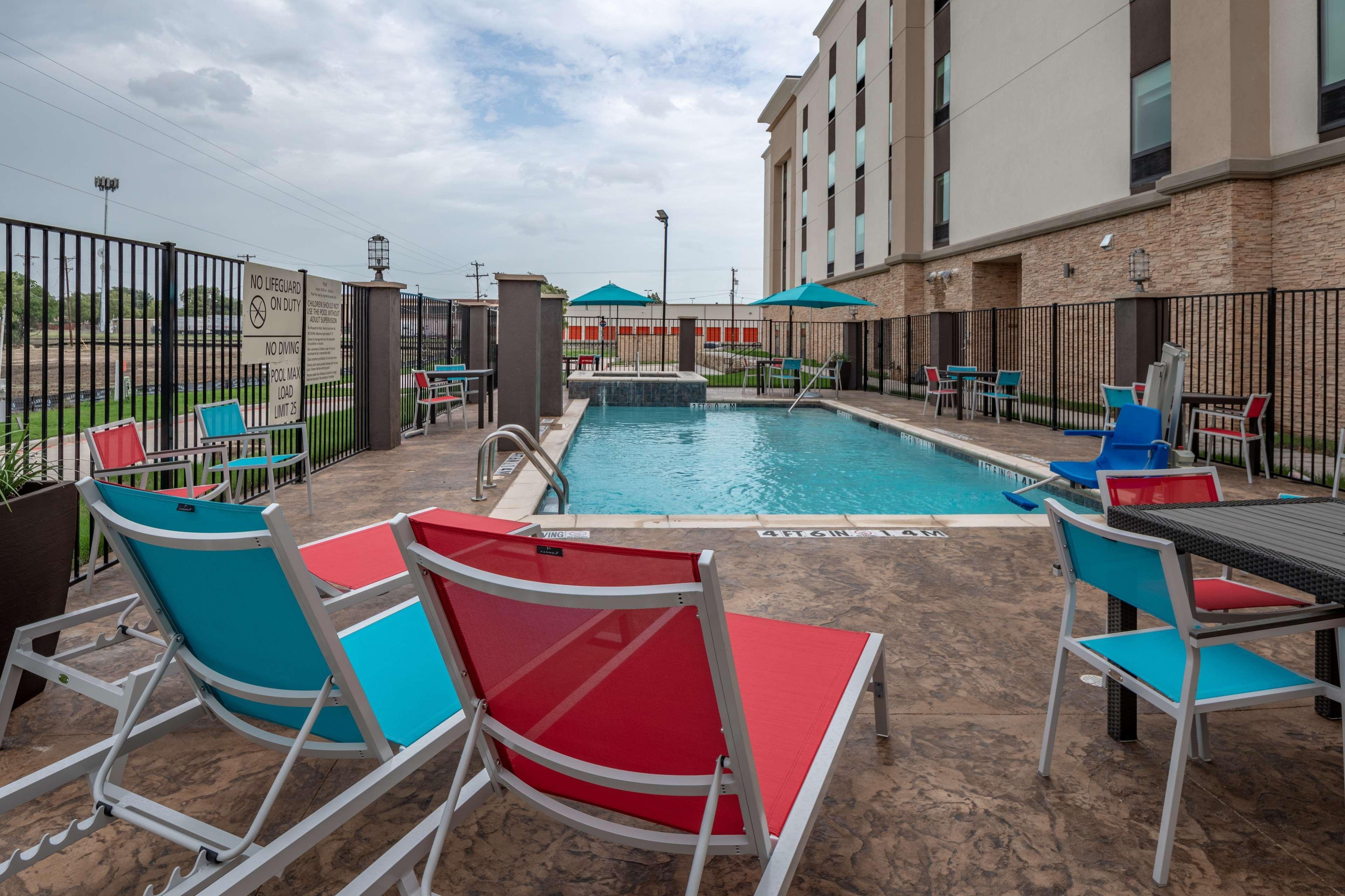 Hampton Inn & Suites Dallas/Plano Central Exteriör bild