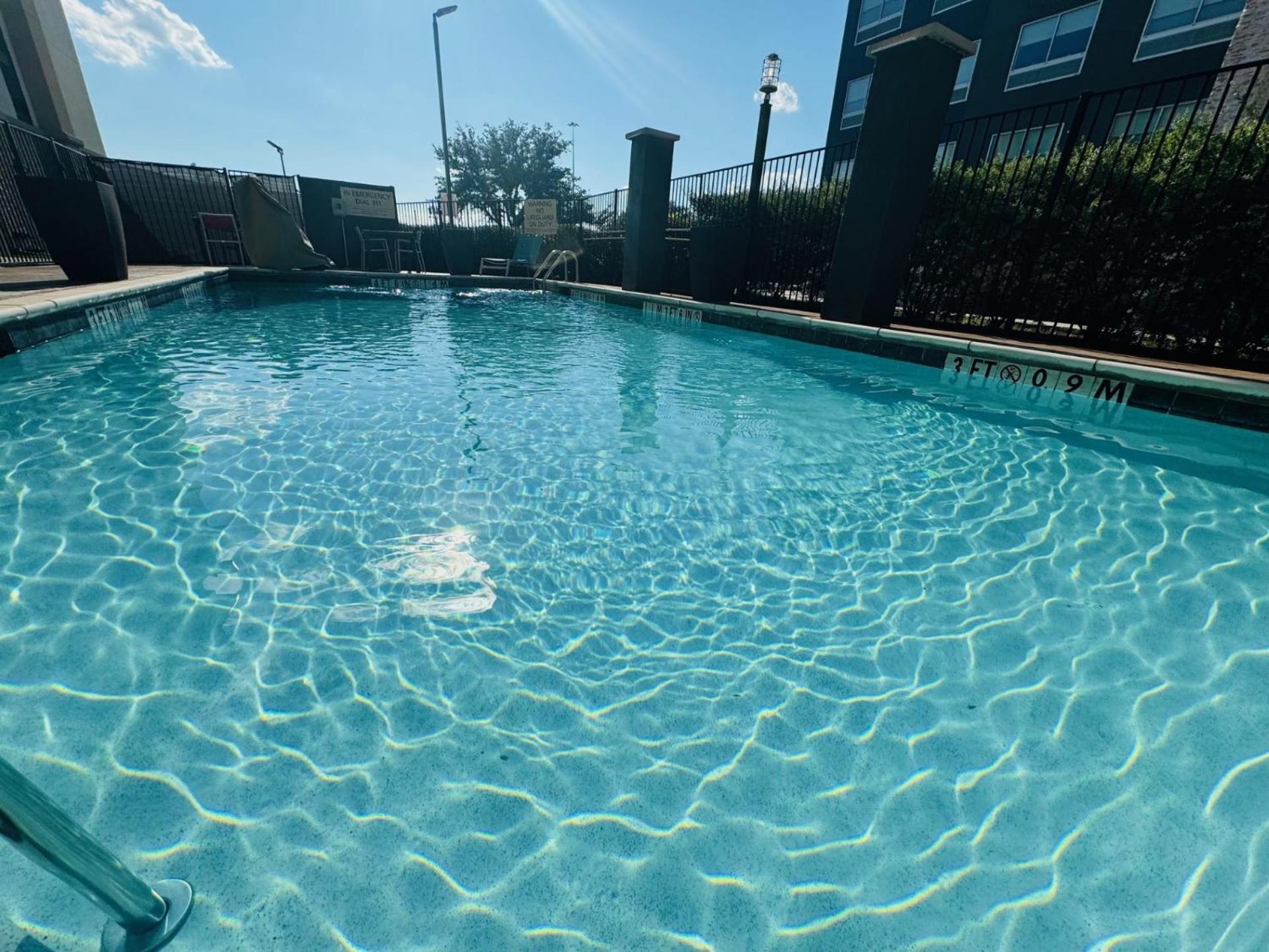 Hampton Inn & Suites Dallas/Plano Central Exteriör bild